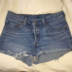 MUST SELL levi shorts high waisted medium blue
